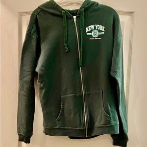 Vinyl Icons graphic full zip NY sweatshirt hunter green size medium 💚